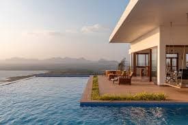 Infinity pool overlooking the lake